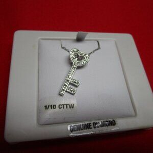 1/10 CCTW KEY STERLING SILVER PENDANT/CHAIN GENUINE DIAMOND NEW.